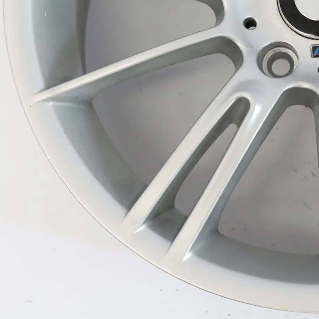 Leichtmetallfelge Vorne 18" 8J ET:40 M Spider Speiche 193 VIA für BMW E90 E91 E92 mit Teilenummer 8036933 BMW E90 E91 E92 Leichtmetallfelge Vorne 18" 8J ET:40 M Spider Speiche 193 VIA - SKU 8036933-VIA1 - Teilenummer 8036933