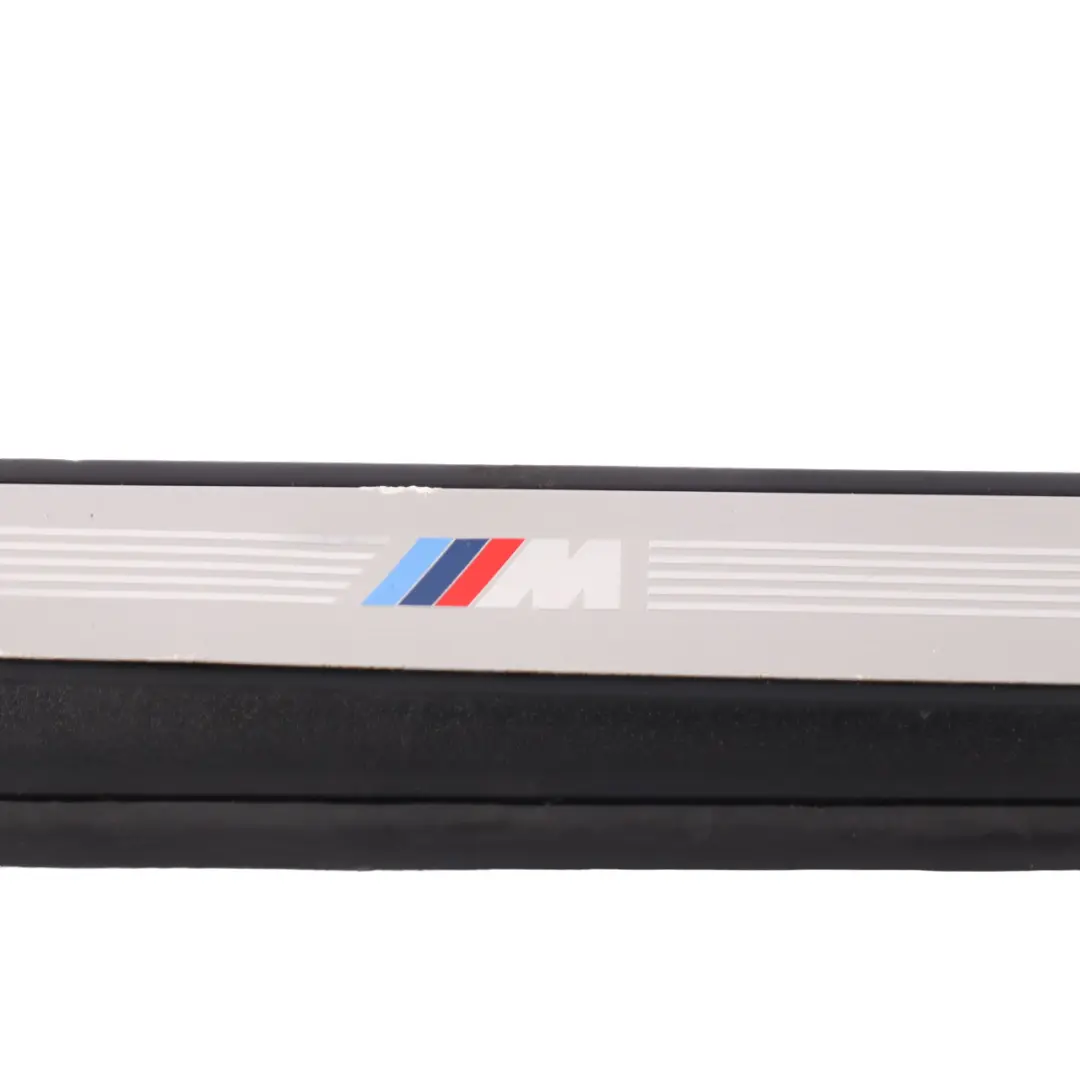 Cache porte seuil avant droit pour BMW X1 E84 M Sport à propos du numéro de pièce 8047746 BMW X1 E84 M Sport Cache porte seuil avant droit - SKU 8047746 - Numéro de pièce 8047746