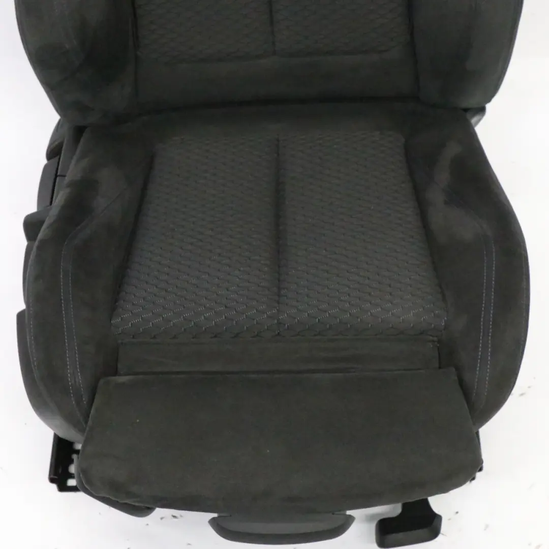 Siège avant M Sport Droit Tissu Hexagone Alcantara Anthracite Chauffant pour BMW F21 à propos du numéro de pièce 8054986 BMW F21 Siège avant M Sport Droit Tissu Hexagone Alcantara Anthracite Chauffant - SKU 8054986-3 - Numéro de pièce 8054986