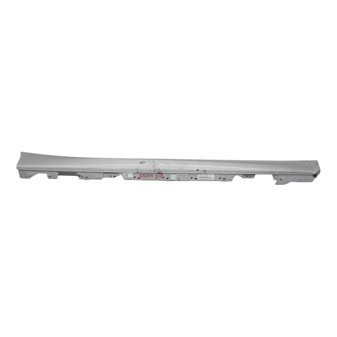 BMW F21 F22 M Sport Bande de seuil latérale droite Glacier Silver Metallic A83 - SKU 8056818-GSB - Numéro de pièce 8056818