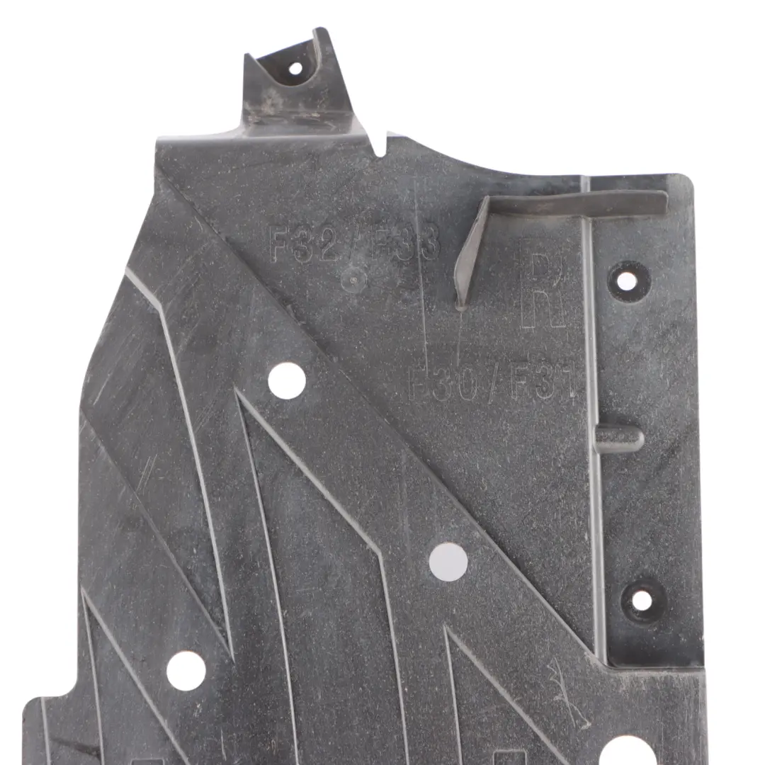 Verlängerung Unterbodenverkleidung Blende Rechts für BMW F80 M3 F82 M4 mit Teilenummer 8062222 BMW F80 M3 F82 M4 Verlängerung Unterbodenverkleidung Blende Rechts - SKU 8062222 - Teilenummer 8062222
