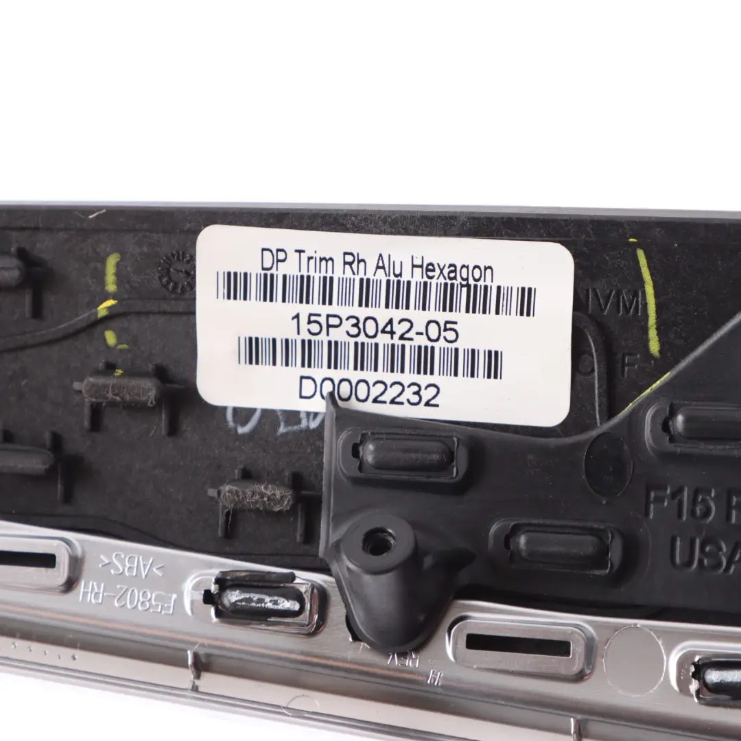 Türleiste BMW F15 F16 Zierleiste hinten rechts Abdeckung Alu Hexagon für mit Teilenummer 8063912 Türleiste BMW F15 F16 Zierleiste hinten rechts Abdeckung Alu Hexagon - SKU 8063912 - Teilenummer 8063912