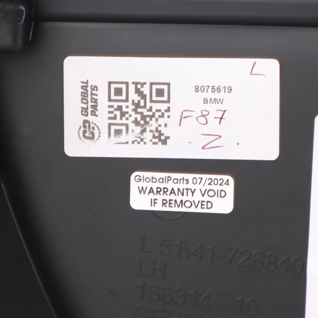Scheda Porta Anteriore Sinistra Rivestimento Nero per BMW F87 M2 con numero di parte 8075619 BMW F87 M2 Scheda Porta Anteriore Sinistra Rivestimento Nero - SKU 8075619 - Numero di parte 8075619