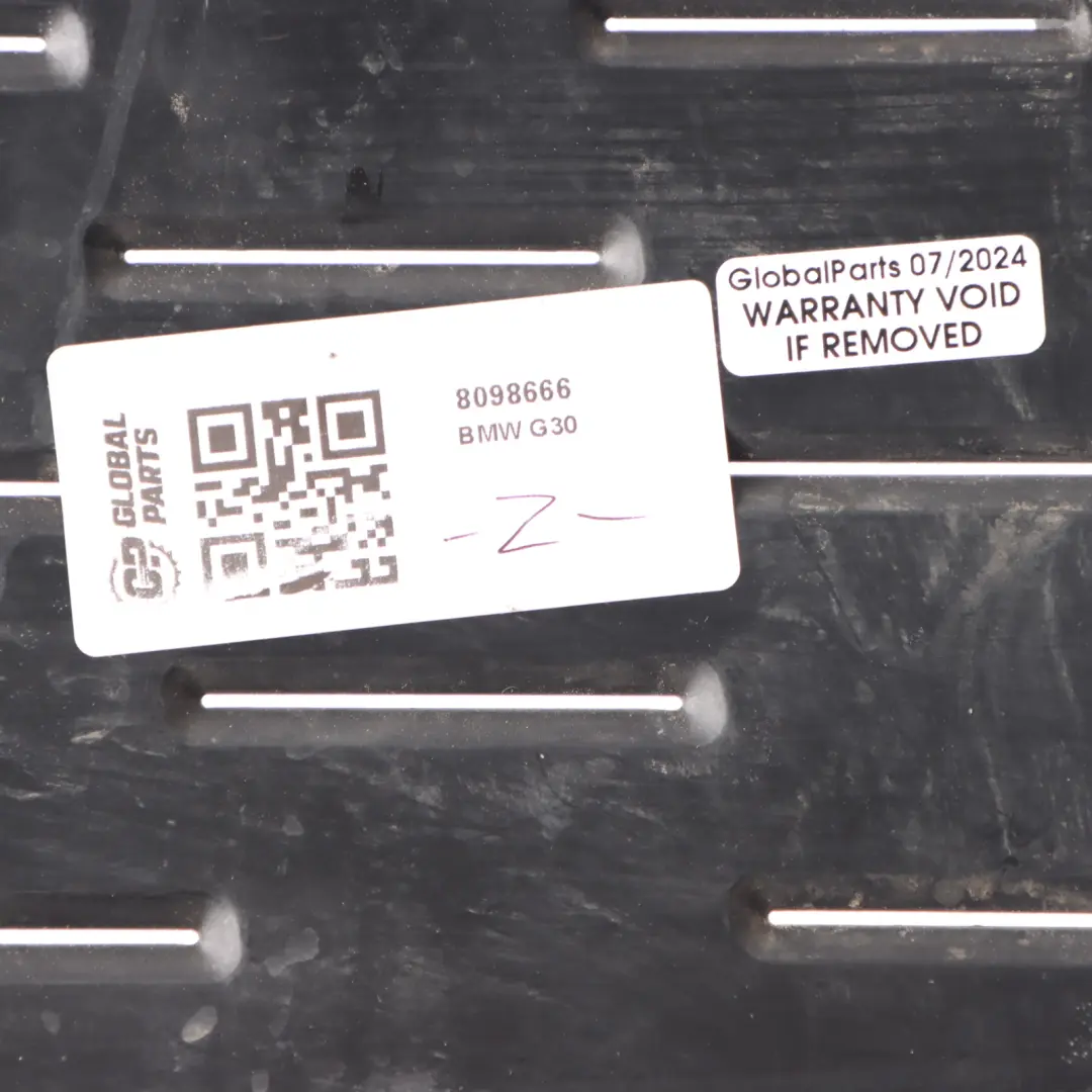 Front Bumper Bonnet Grille Right O/S Vent Duct to BMW G30 with Part number 8098666 BMW G30 Front Bumper Bonnet Grille Right O/S Vent Duct - SKU 8098666 - Part number 8098666