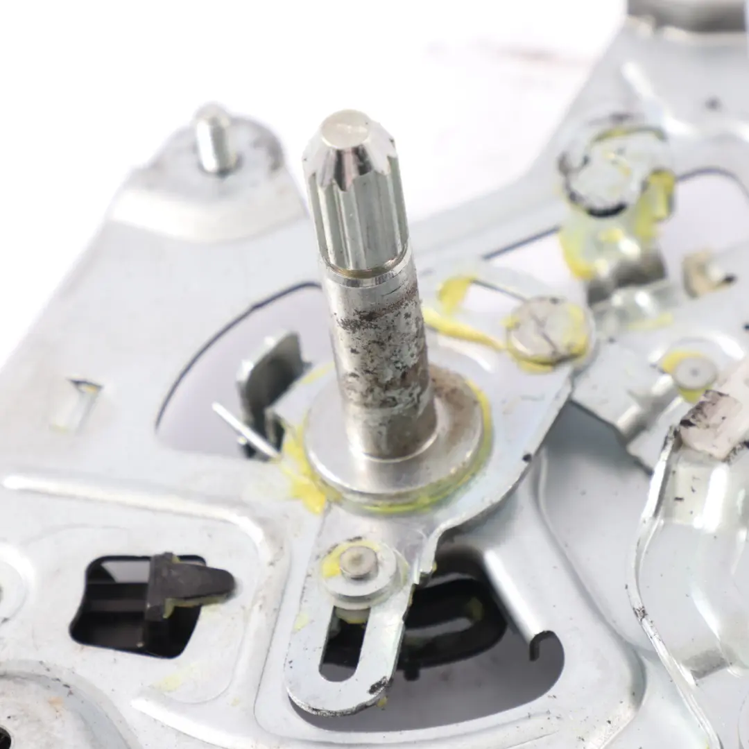 Mécanisme verrouillage porte coulissante gauche pour Hyundai H-1 à propos du numéro de pièce 81440-4H050 Hyundai H-1 Mécanisme verrouillage porte coulissante gauche - SKU 81440-4H050 - Numéro de pièce 81440-4H050