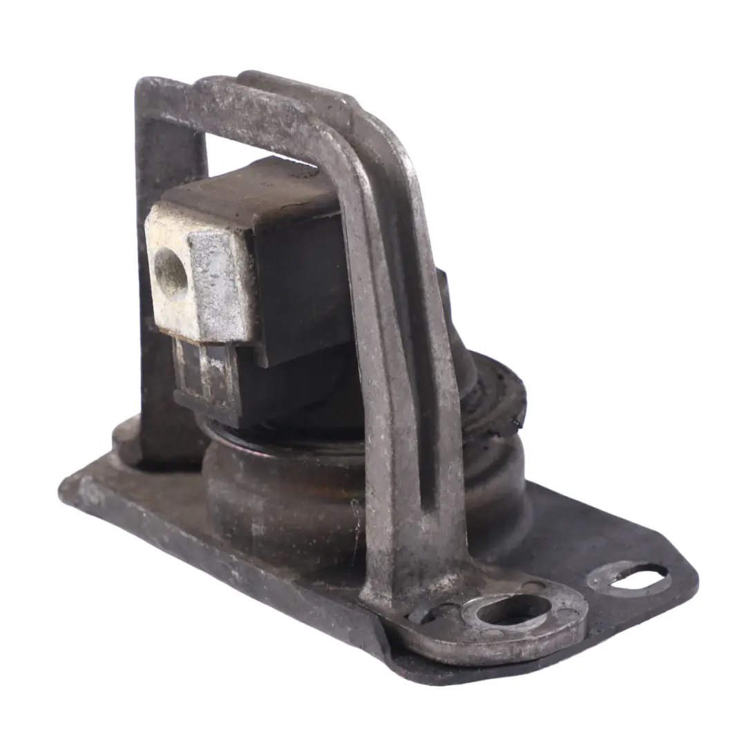 Lapa Mocowanie Wspornik Silnika do Renault Trafic II o numerze 8200003825 Renault Trafic II Lapa Mocowanie Wspornik Silnika - SKU 8200003825 - Numer Części 8200003825