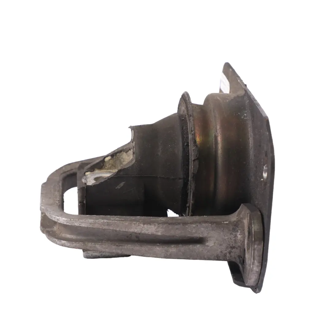 Lapa Mocowanie Wspornik Silnika do Renault Trafic II o numerze 8200003825 Renault Trafic II Lapa Mocowanie Wspornik Silnika - SKU 8200003825 - Numer Części 8200003825