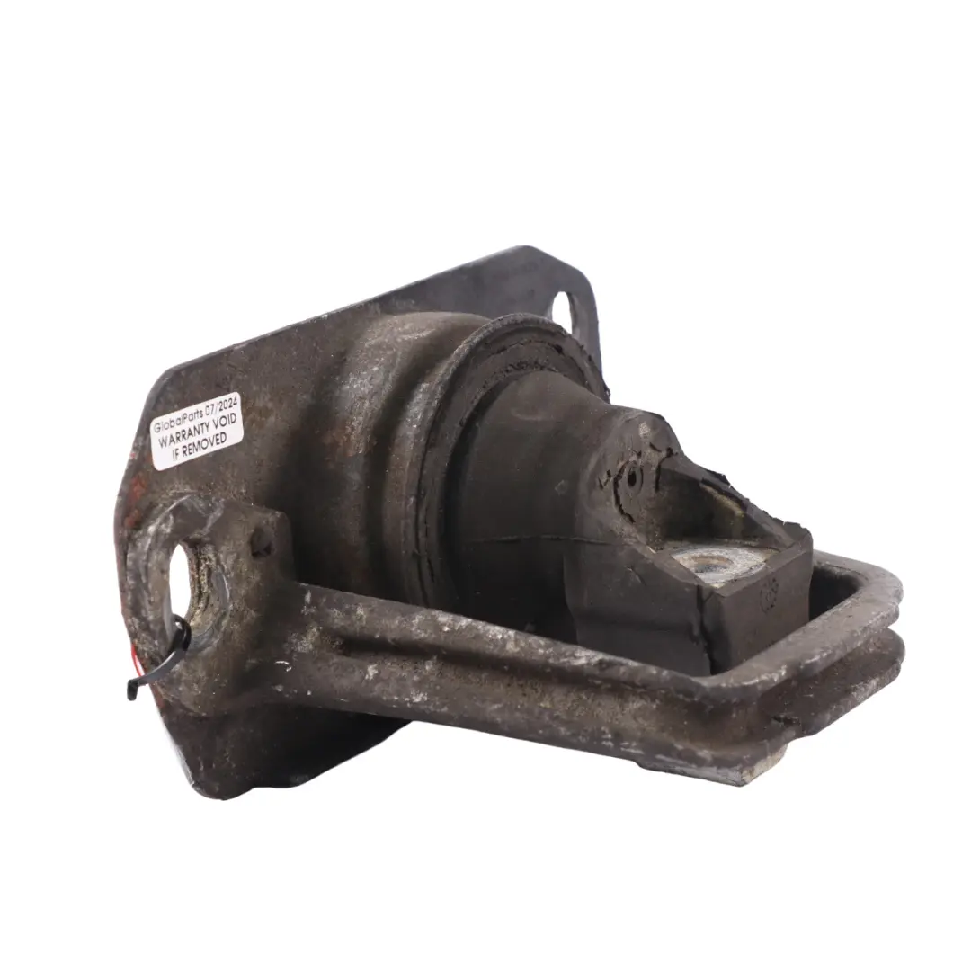 Soporte motor para Renault Trafic II con número de pieza 8200003825 Renault Trafic II Soporte motor - SKU 8200003825 - Número de pieza 8200003825