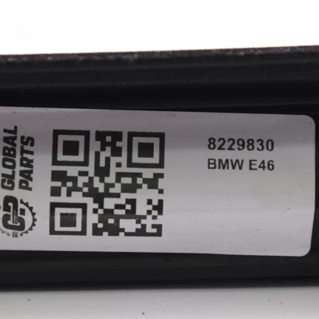 Guide de fenêtre Joint central droit d'étanchéité pour BMW M3 E46 Convertible à propos du numéro de pièce 8229830 BMW M3 E46 Convertible Guide de fenêtre Joint central droit d'étanchéité - SKU 8229830 - Numéro de pièce 8229830