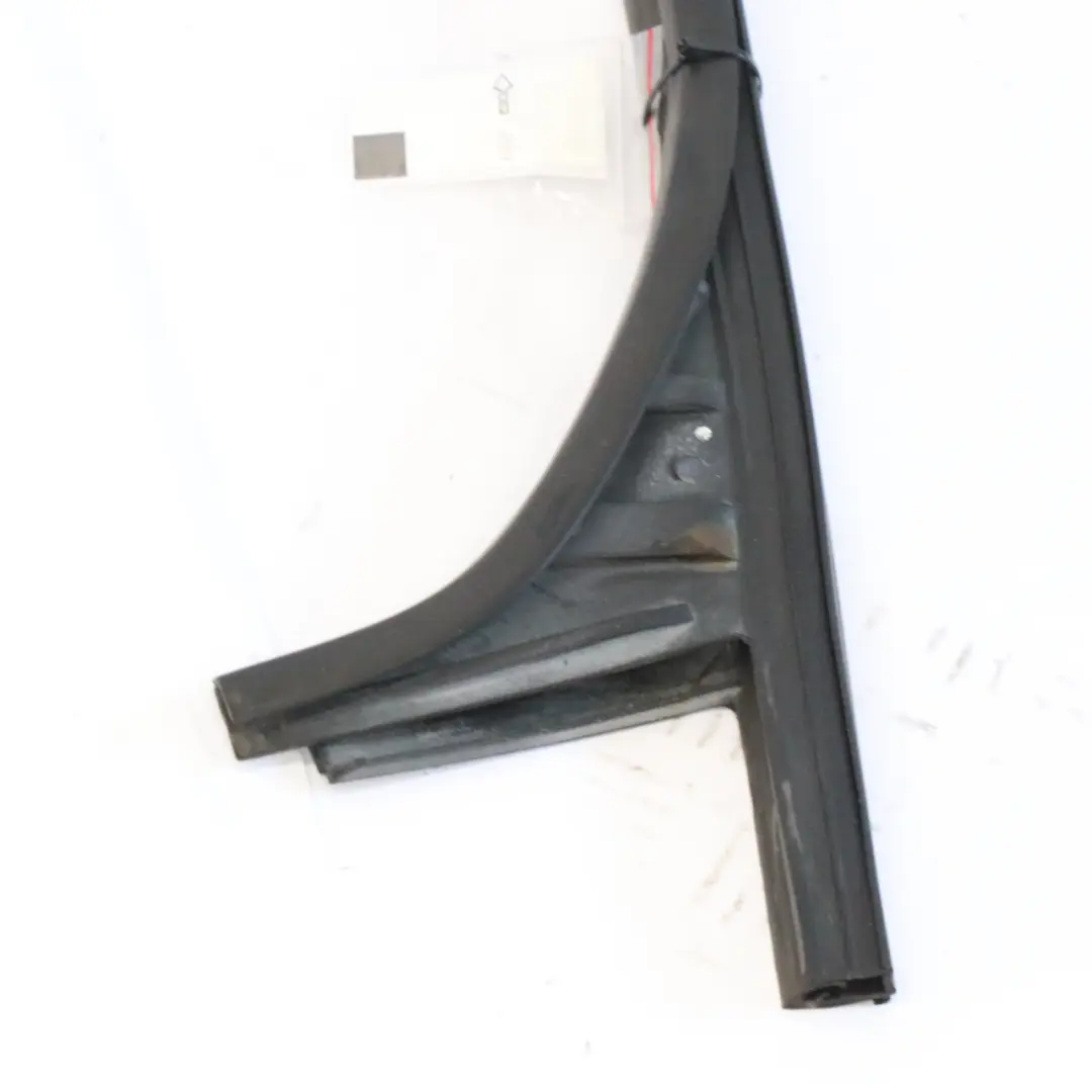 Hyundai H-1 Fensterdichtung Tür vorne links Dichtungsstreifen - SKU 82530-4H000 - Teilenummer 82530-4H000