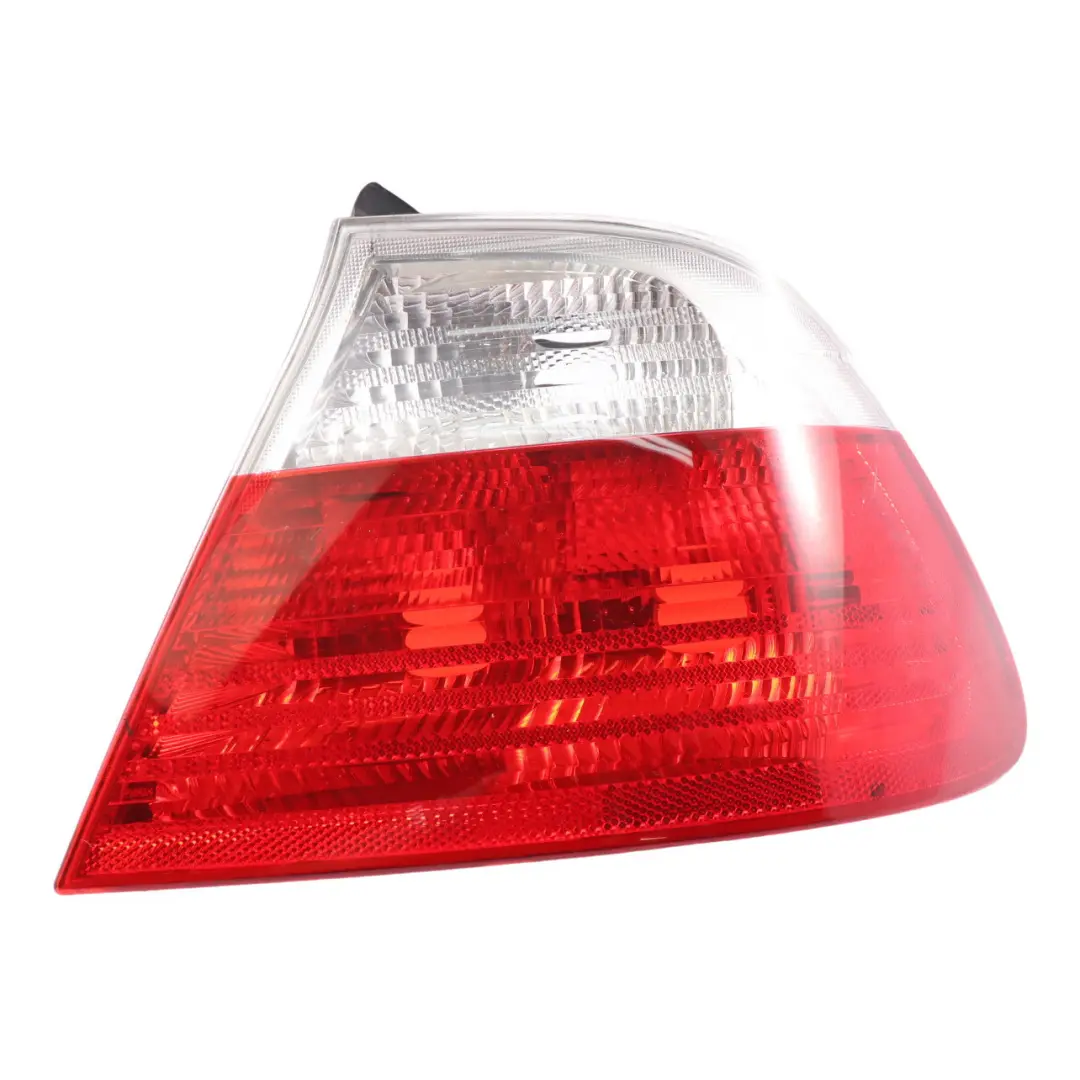 Lampa Tylna Prawa Tył Prawy do BMW E46 o numerze 8384844 BMW E46 Lampa Tylna Prawa Tył Prawy - SKU 8384844 - Numer Części 8384844