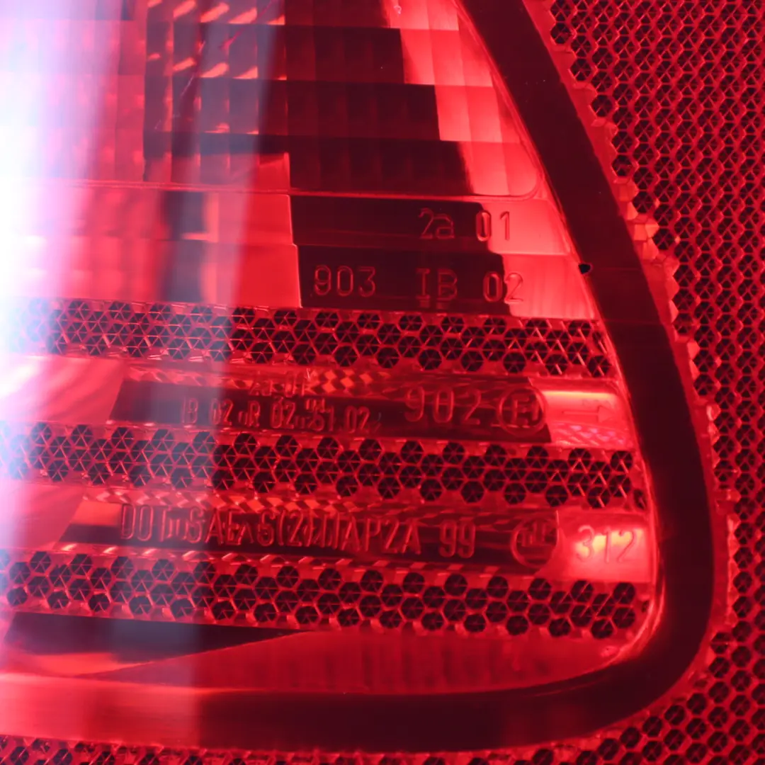 BMW E46 Taillight Tail Light Lamp Side Panel Rear Right - SKU 8384844 - Part number 8384844