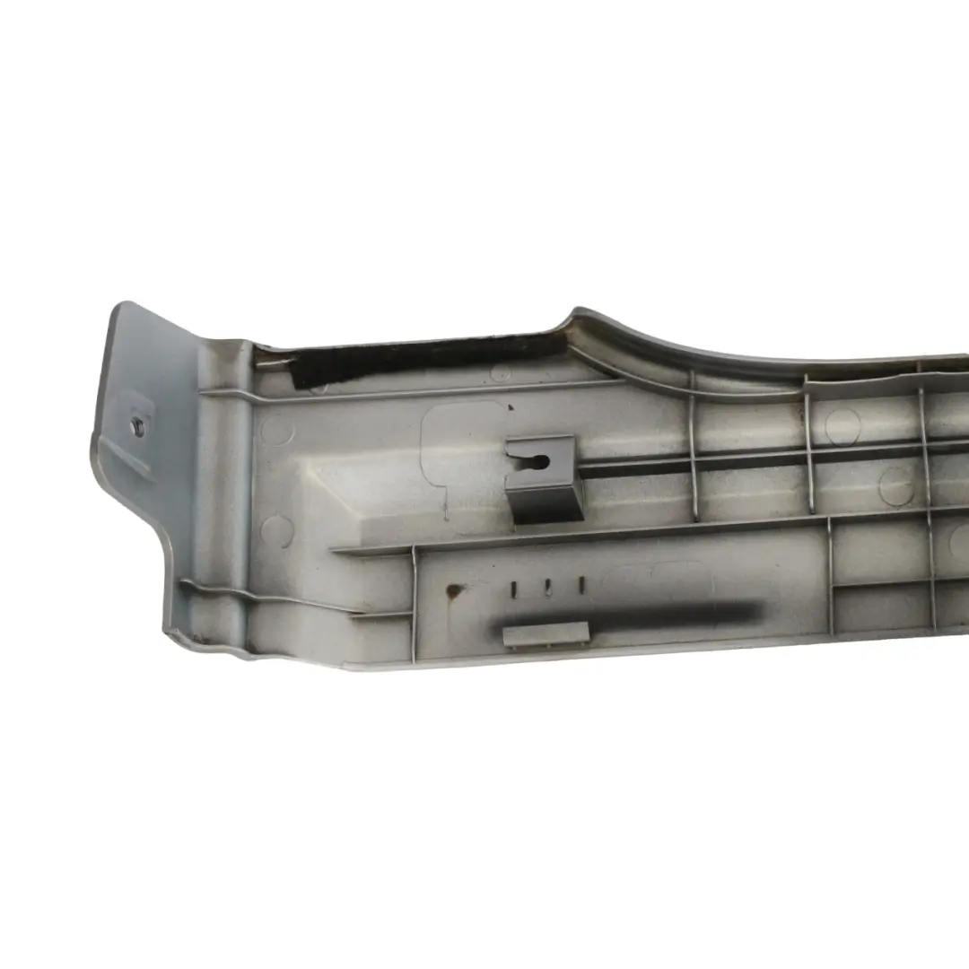 Schiebe Tür Leiste Zier Leiste Seite Rechts Sleek Silber für Hyundai H-1 mit Teilenummer 83925-4H300 Hyundai H-1 Schiebe Tür Leiste Zier Leiste Seite Rechts Sleek Silber - SKU 83925-4H300-SLS - Teilenummer 83925-4H300