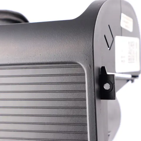 Konsola Środkowa Uchwyt Na Kubek do BMW X5 E53 o numerze 8402941 BMW X5 E53 Konsola Środkowa Uchwyt Na Kubek - SKU 8402941 - Numer Części 8402941