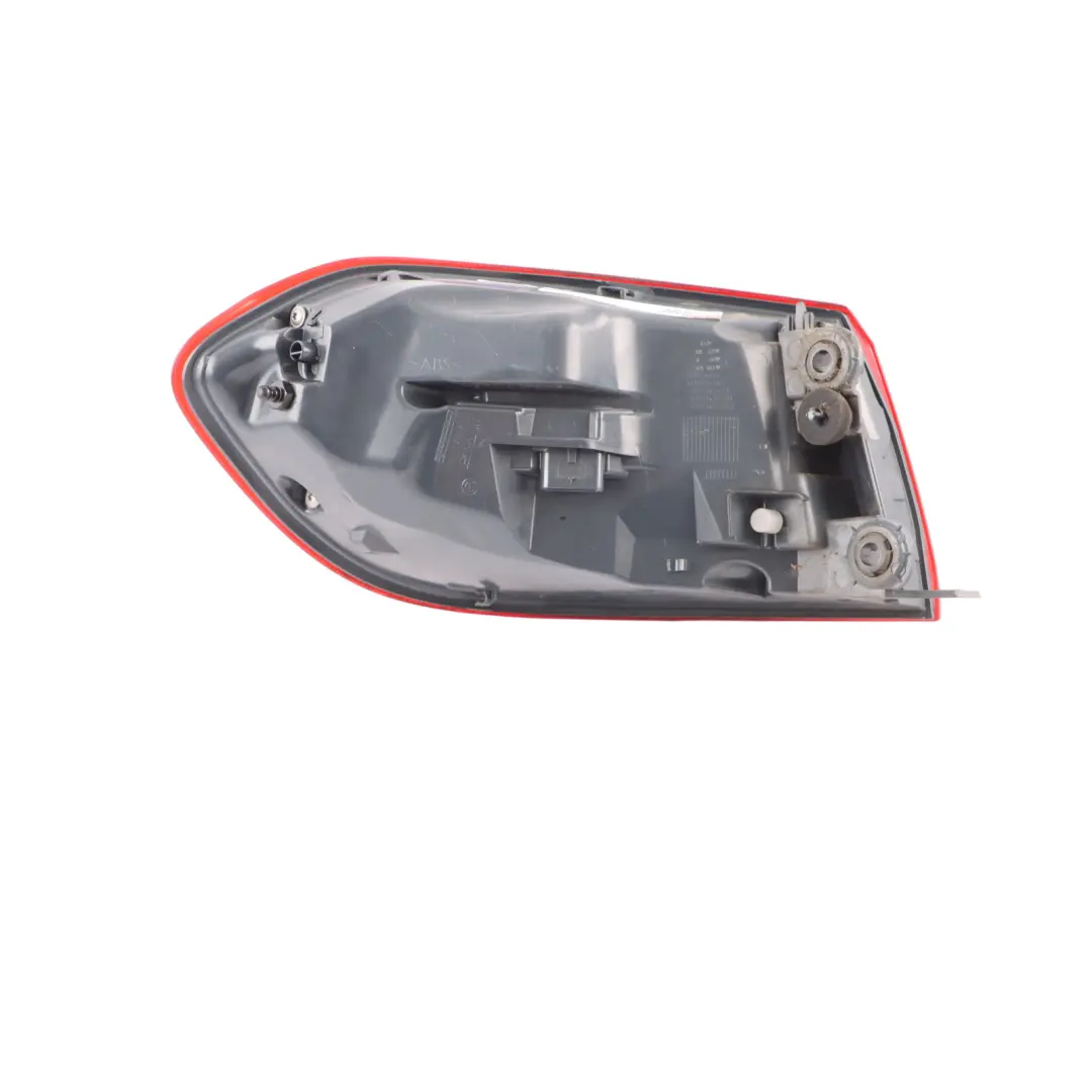 Feu arrière droit pour BMW F36 F82 M4 à propos du numéro de pièce 8496524 BMW F36 F82 M4 Feu arrière droit - SKU 8496524 - Numéro de pièce 8496524