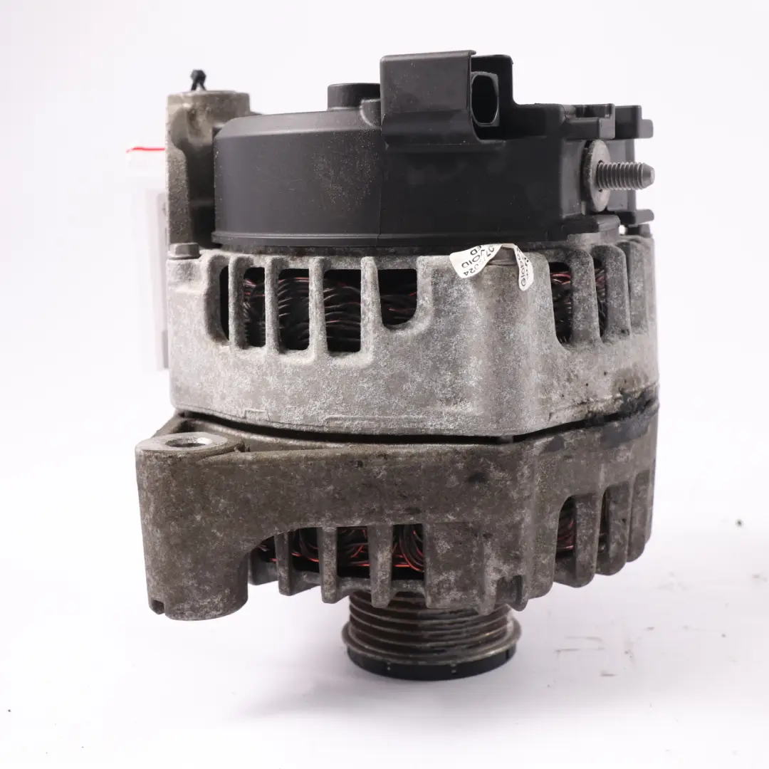 N57N 330d 430d Motor Diesel Alternador 230A Valeo para BMW F30 F32 con número de pieza 8509224 BMW F30 F32 N57N 330d 430d Motor Diesel Alternador 230A Valeo - SKU 8509224 - Número de pieza 8509224