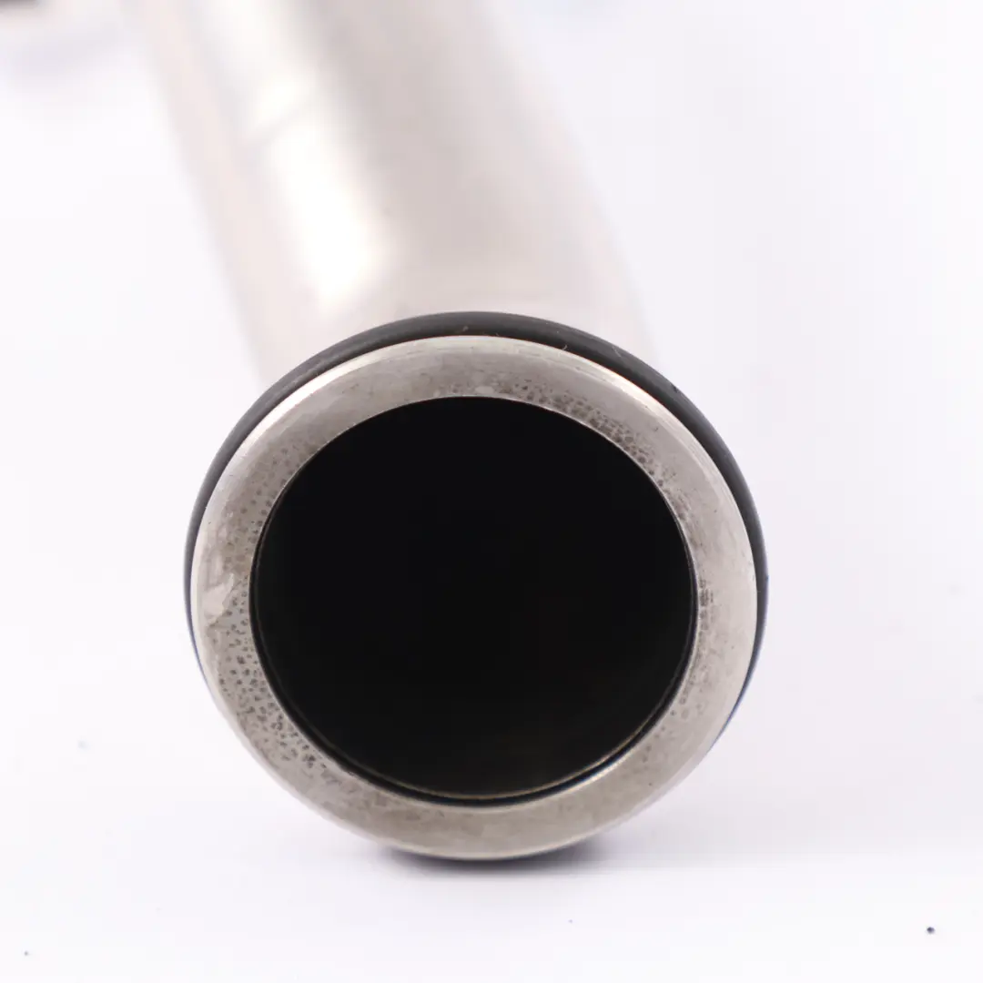 Tubo EGR BMW G11 G12 G20 G21 G30 G31 B57 Tubo recirculación gases escape para con número de pieza 8574821 Tubo EGR BMW G11 G12 G20 G21 G30 G31 B57 Tubo recirculación gases escape - SKU 8574821 - Número de pieza 8574821