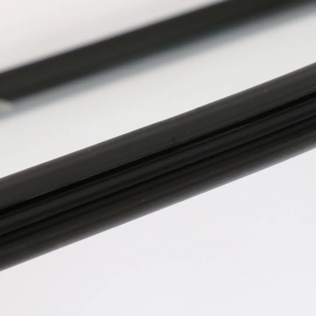 Hyundai H-1 Partition Cargo Barrier Glass Glazing AS2 - SKU 85775-4H500 - Part number 85775-4H500