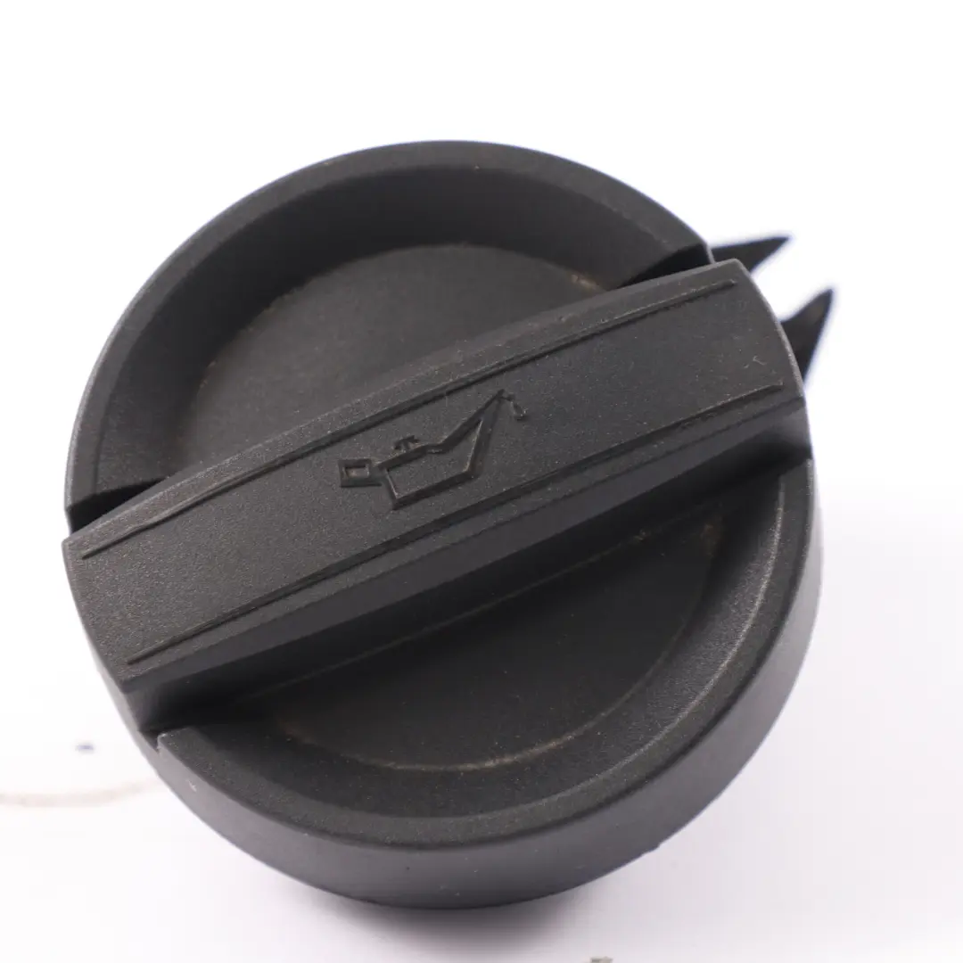 BMW G20 G21 G30 G31 G11 G12 Diesel B57 330d Öleinfüllstutzen Deckel 7810585 - SKU 8579601 - Teilenummer 8579601