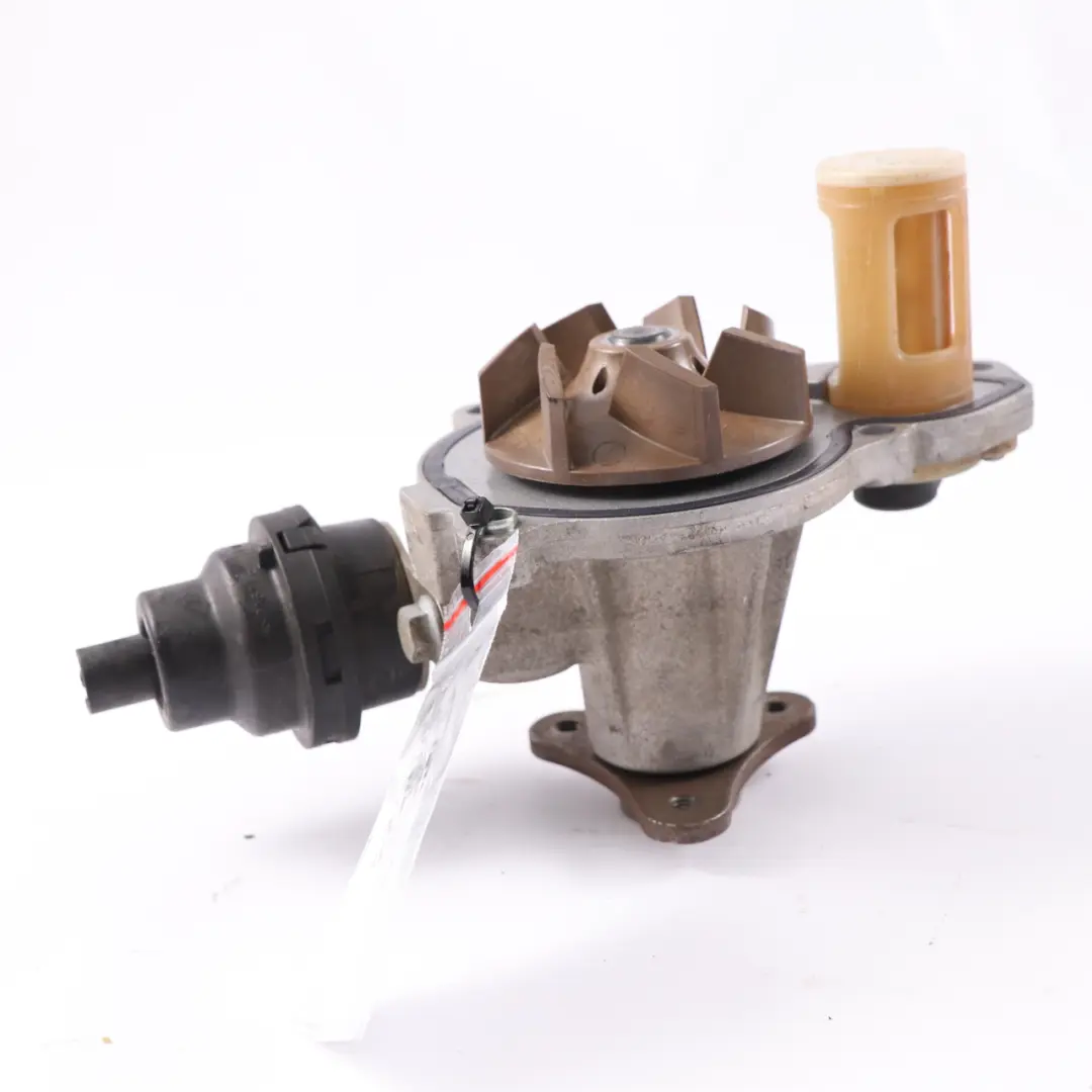  Pompe eau BMW G11 G12 G20 G21 G30 G31 B57 Pompe refroidissement moteur 8482250 - SKU 8582740 - Numéro de pièce 8582740
