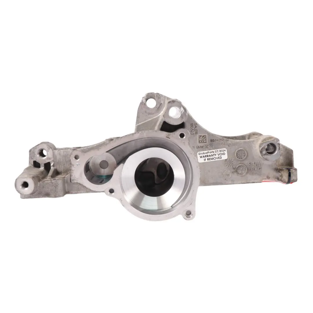 Supporto pompa acqua BMW G20 G21 G30 G31 B57 Supporto pompa refrigerante per con numero di parte 8588887 Supporto pompa acqua BMW G20 G21 G30 G31 B57 Supporto pompa refrigerante - SKU 8588887 - Numero di parte 8588887