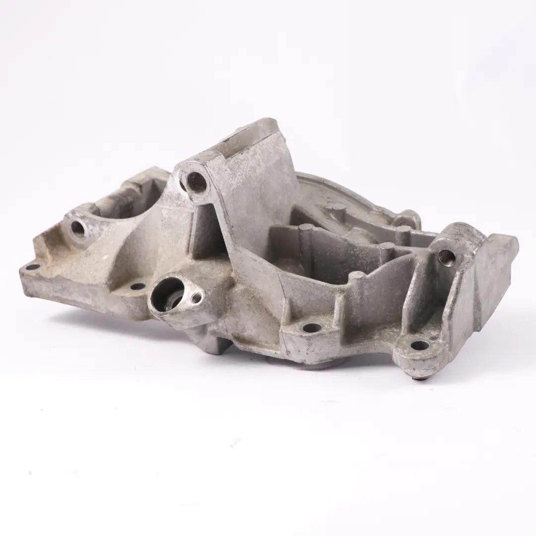  Supporto pompa acqua BMW G20 G21 G30 G31 B57 Supporto pompa refrigerante - SKU 8588887 - Numero di parte 8588887