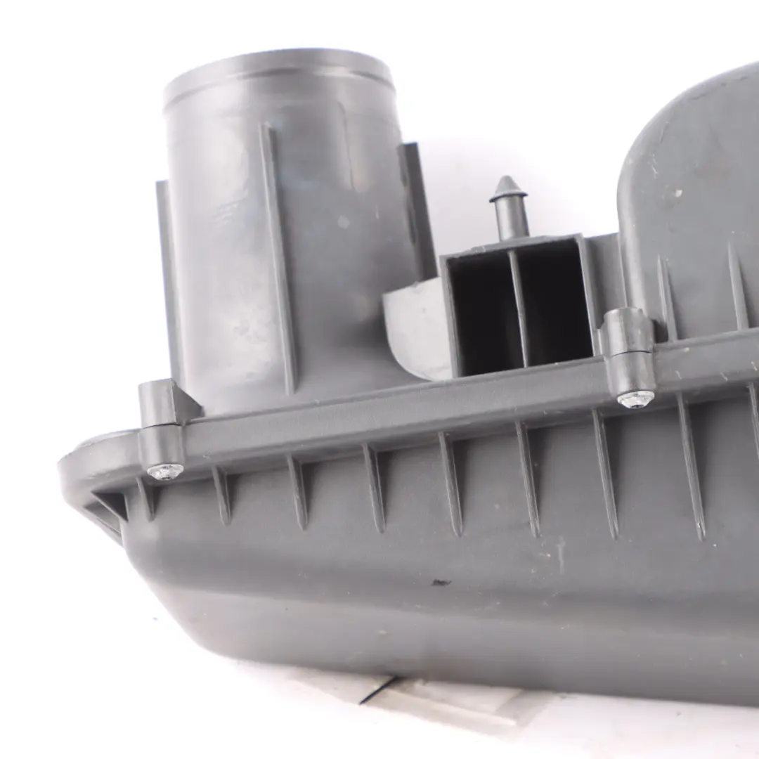 28iX 40eX N20 Air Filter Housing Box Muffler to BMW X5 F15 X6 F16 with Part number 8603092 BMW X5 F15 X6 F16 28iX 40eX N20 Air Filter Housing Box Muffler - SKU 8603092 - Part number 8603092