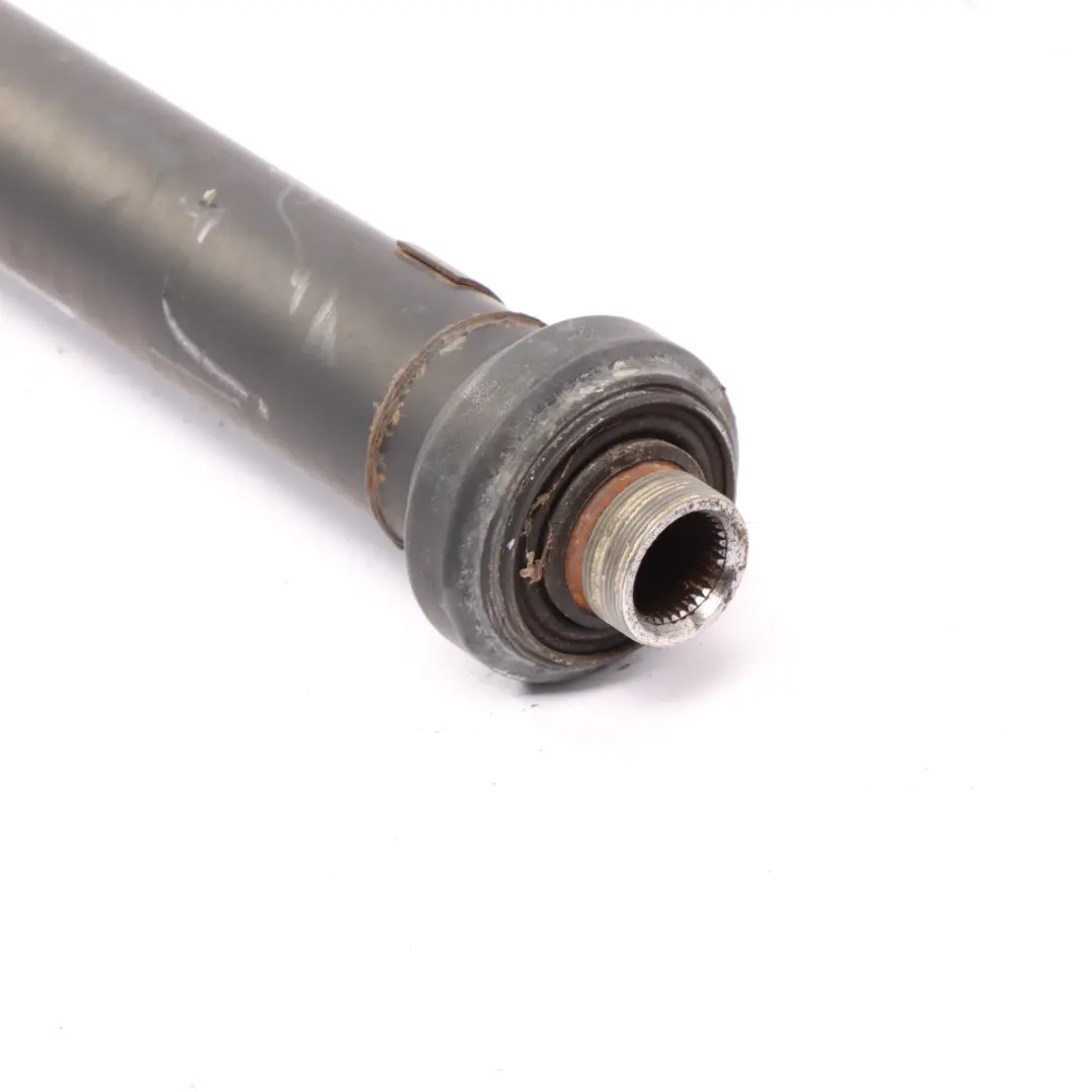 B47 518D 520D Wał Napędowy Manual do BMW F10 F11 LCI o numerze 8608541 BMW F10 F11 LCI B47 518D 520D Wał Napędowy Manual - SKU 8608541 - Numer Części 8608541