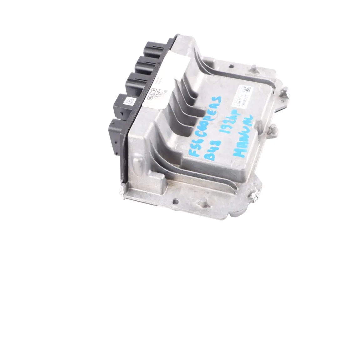 Control Unit ECU DME Manual to Mini Cooper S F55 F56 B48 Petrol Engine with Part number 8642707 Mini Cooper S F55 F56 B48 Petrol Engine Control Unit ECU DME Manual - SKU 8642707 - Part number 8642707