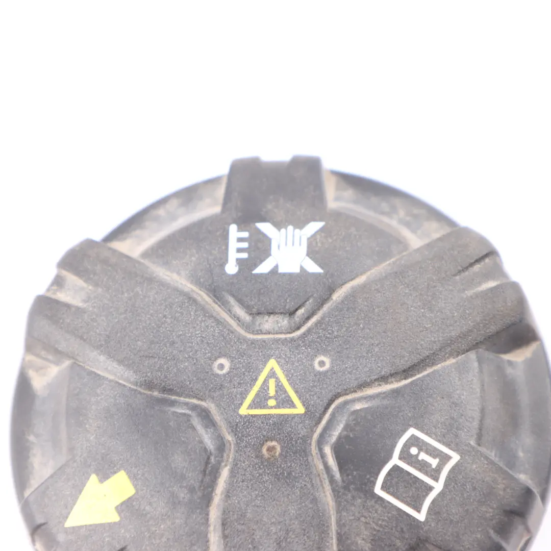 Screw Cap Cover Fuel Tank to BMW G20 G21 Z4 G29 with Part number 8665638 BMW G20 G21 Z4 G29 Screw Cap Cover Fuel Tank - SKU 8665638 - Part number 8665638