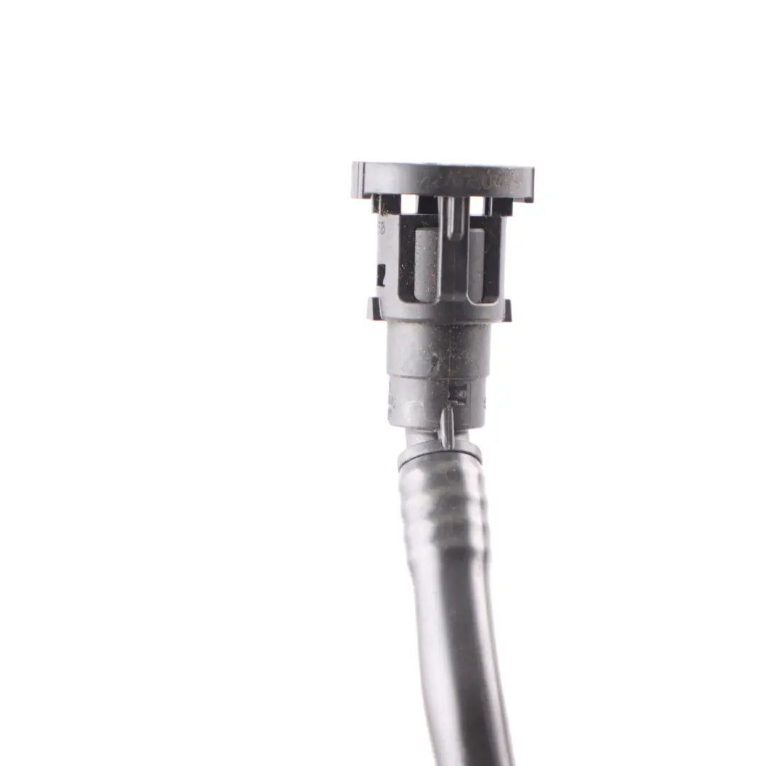 G38 LCI Vacuum Pipe Hose Engine Vacuum Line to BMW G30 G31 with Part number 8668486 BMW G30 G31 G38 LCI Vacuum Pipe Hose Engine Vacuum Line - SKU 8668486 - Part number 8668486