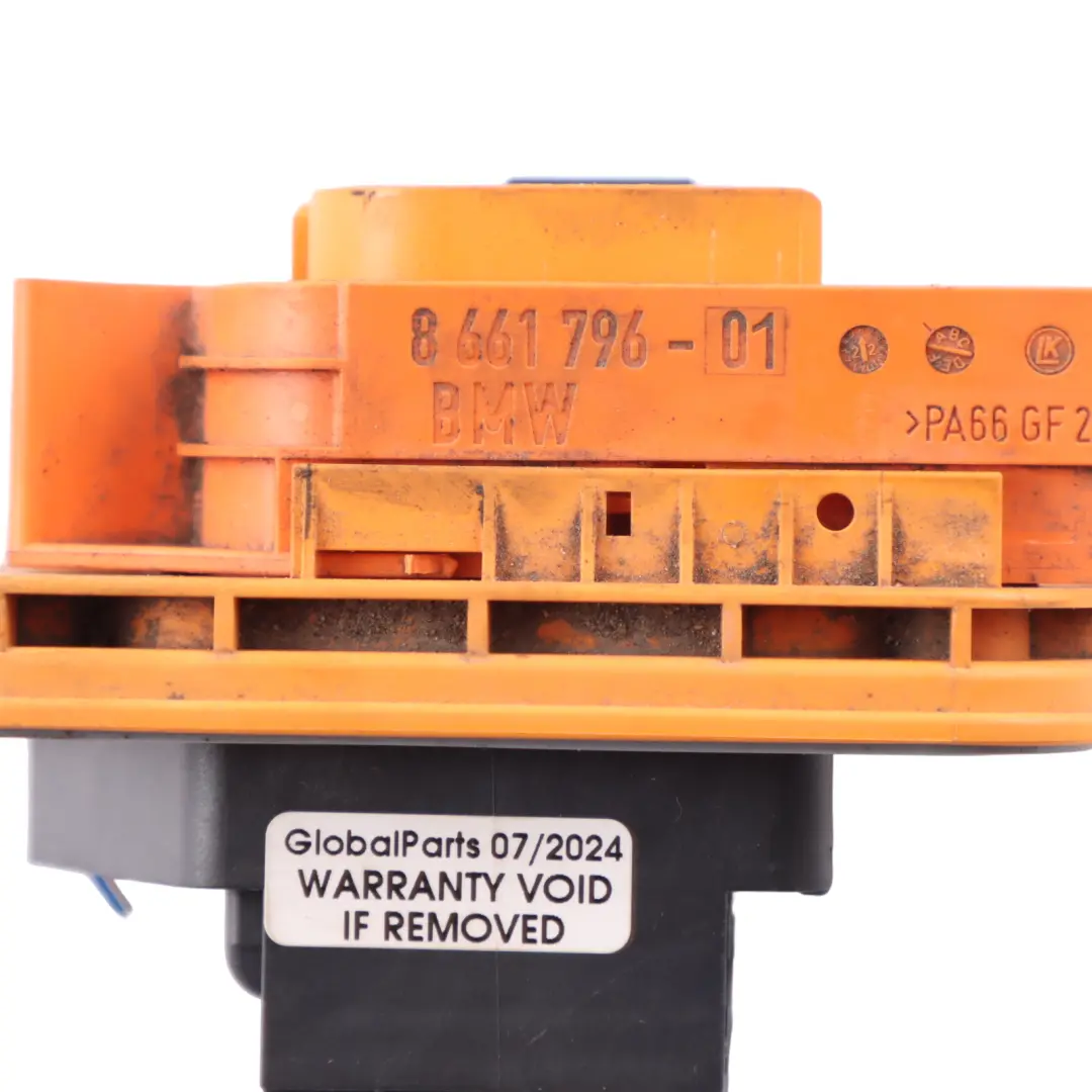 G38 HV High Voltage Connector Housing Cover Trim to BMW G11 G12 G20 G30 with Part number 8679679 BMW G11 G12 G20 G30 G38 HV High Voltage Connector Housing Cover Trim - SKU 8679679 - Part number 8679679