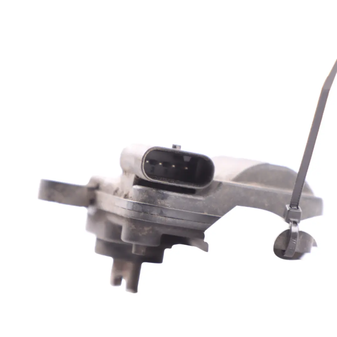 Exhaust Flap Motor BMW X5 G05 G20 Valve Actuator Flap Drive Petrol to with Part number 8686640 Exhaust Flap Motor BMW X5 G05 G20 Valve Actuator Flap Drive Petrol - SKU 8686640 - Part number 8686640