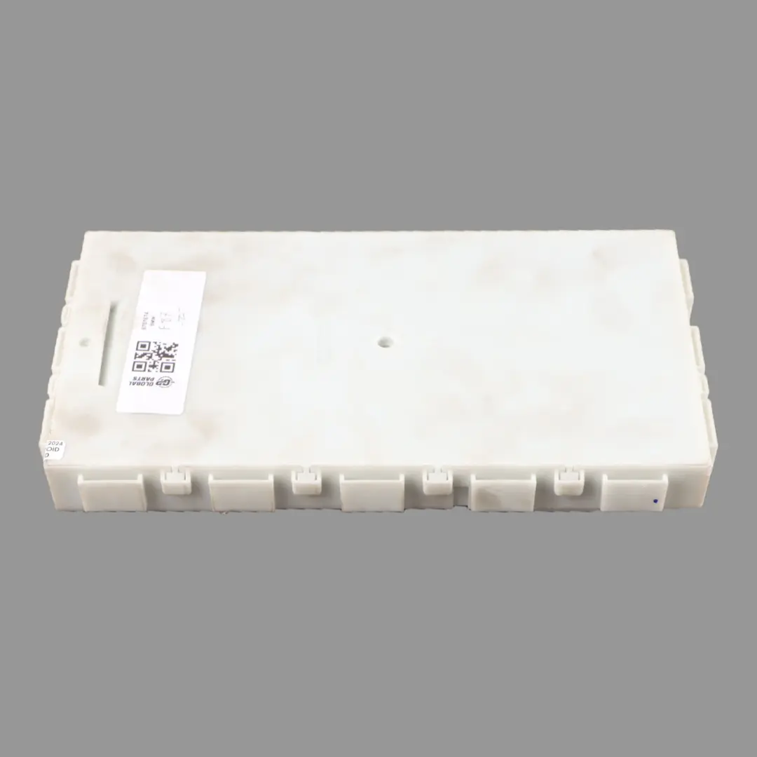 Body Control Comfort Module Unit FEM ECU to BMW F20 F30 F80 F82 F87 with Part number 8707674 BMW F20 F30 F80 F82 F87 Body Control Comfort Module Unit FEM ECU - SKU 8707674 - Part number 8707674