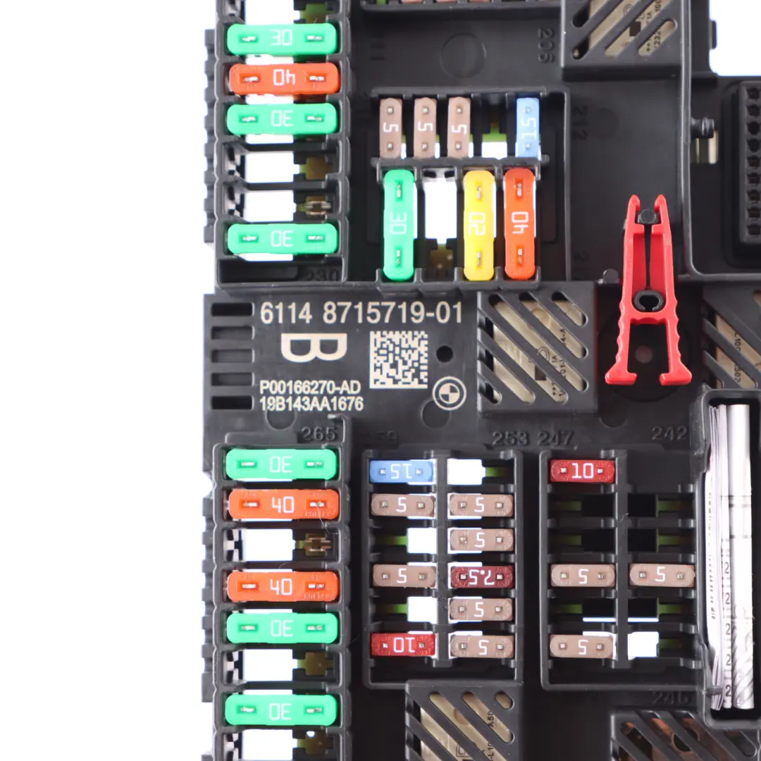 BMW G20 320i Caja Fusibles Relé Unidad Control Trasera Distribución - SKU 8715719 - Número de pieza 8734162