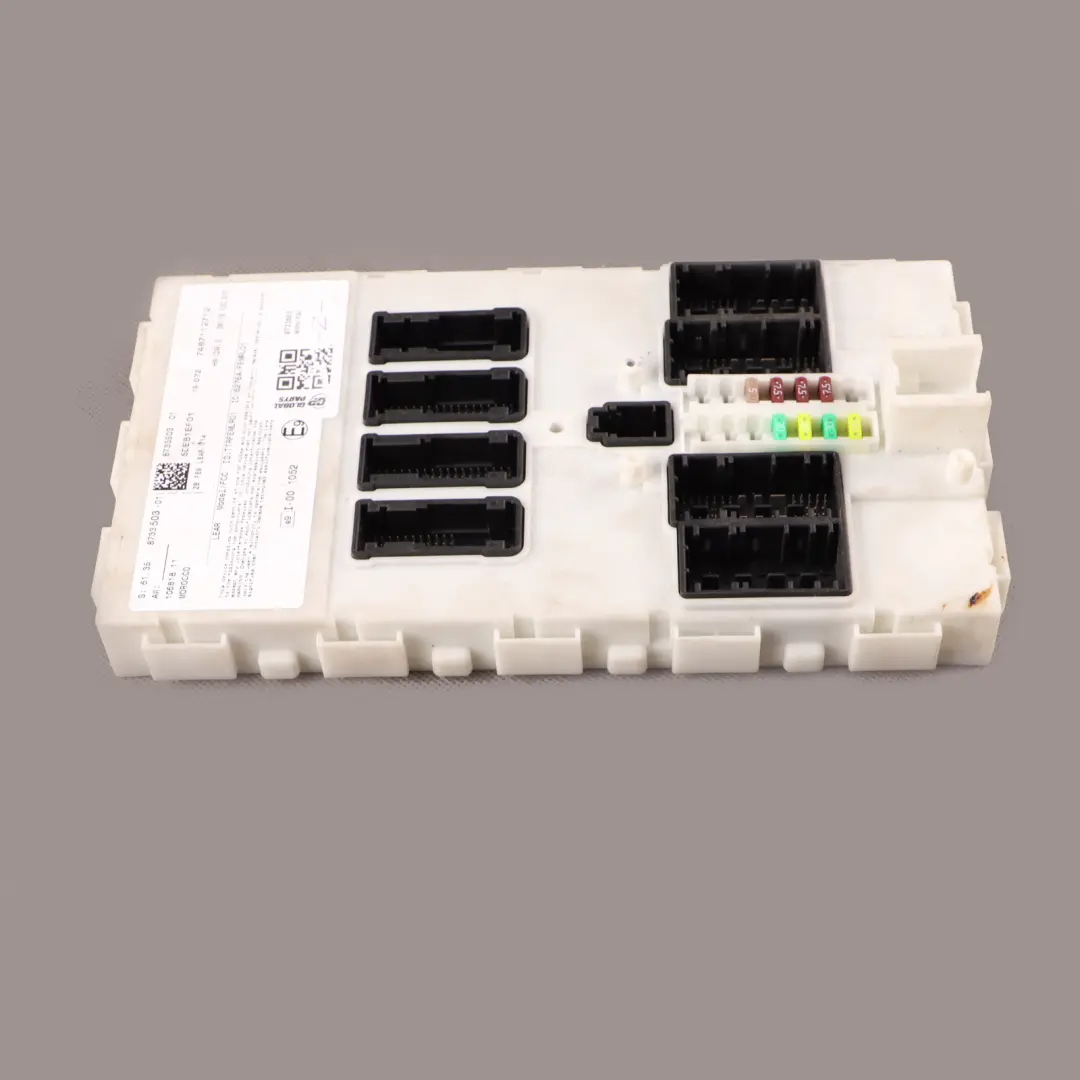 Fuse Box Front Body Control Module ECU BCM Unit to BMW F30 with Part number 8733503 BMW F30 Fuse Box Front Body Control Module ECU BCM Unit - SKU 8733503 - Part number 8733503