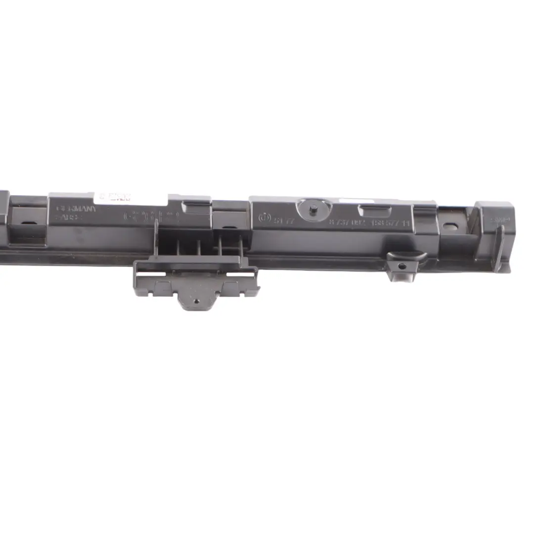 BMW G26 Support Jupe Latérale Fixation Guide Milieu Droit - SKU 8737092 - Numéro de pièce 8737092