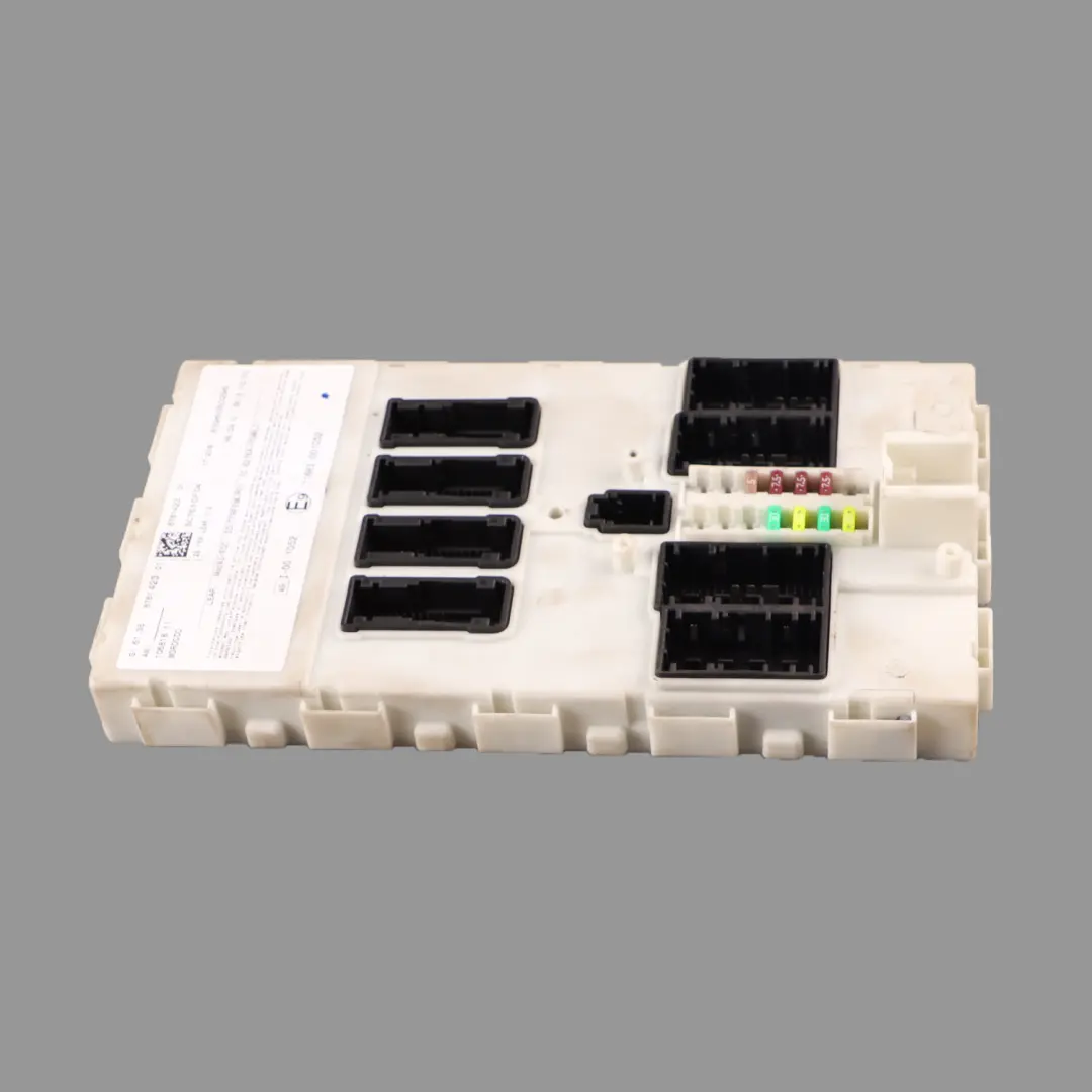 Fuse Box Front Body Control Module ECU BCM Unit to BMW F30 with Part number 8781423 BMW F30 Fuse Box Front Body Control Module ECU BCM Unit - SKU 8781423 - Part number 8781423