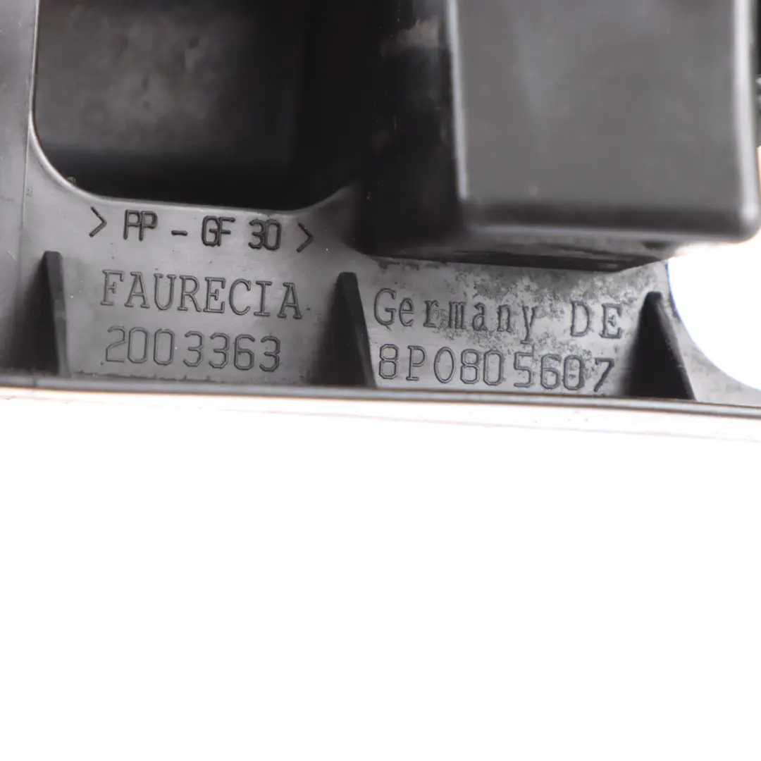 Soporte Faro Portalámparas Marco Montaje Delantero Izquierdo para Audi A3 8P con número de pieza 8P0805607A Audi A3 8P Soporte Faro Portalámparas Marco Montaje Delantero Izquierdo - SKU 8P0805607A - Número de pieza 8P0805607A