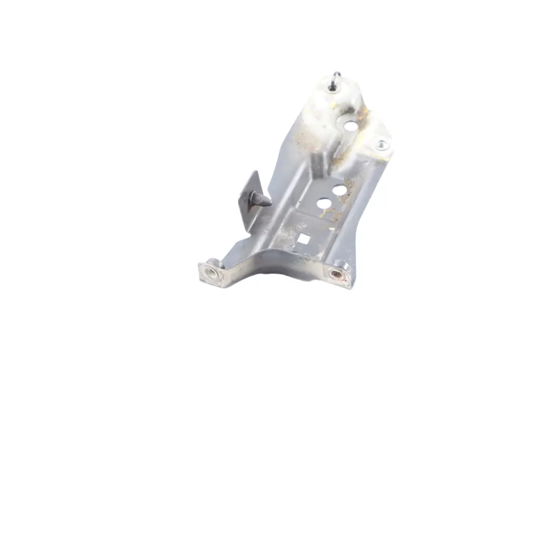 Front Wing Fender Bracket Mount Panel Right O/S Meteor Grey - Z7H to Audi A3 8P with Part number 8P0821136A Audi A3 8P Front Wing Fender Bracket Mount Panel Right O/S Meteor Grey - Z7H - SKU 8P0821136A-MGR - Part number 8P0821136A