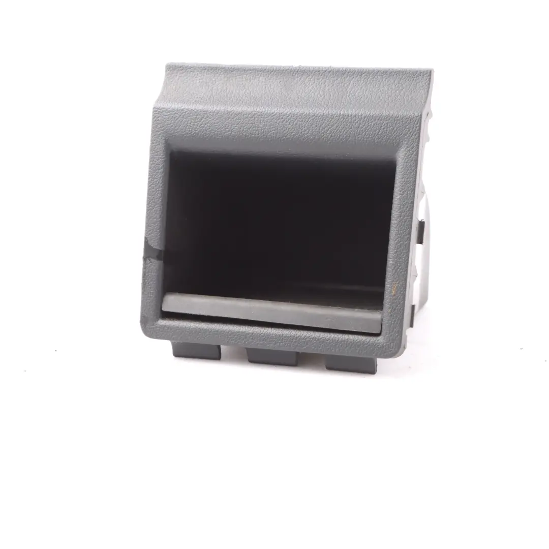 Audi A3 8P Consola central trasera Bandeja compartimento almacenamiento Negro - SKU 8P0863351D - Número de pieza 8P0863351D