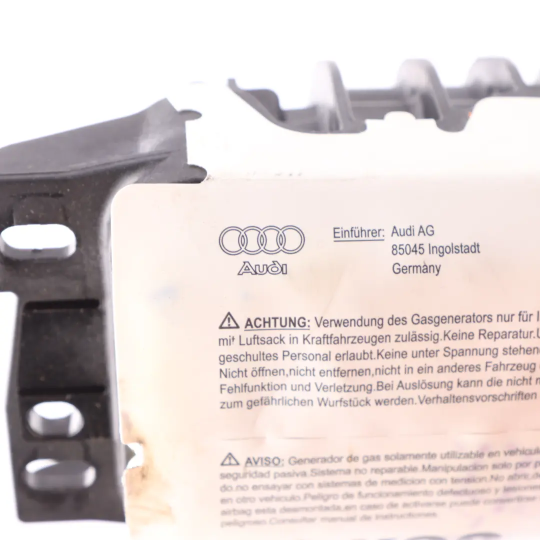 Audi A3 8P Salpicadero Módulo de Aire Lado del Pasajero Delantero - SKU 8P0880202D - Número de pieza 8P0880202D