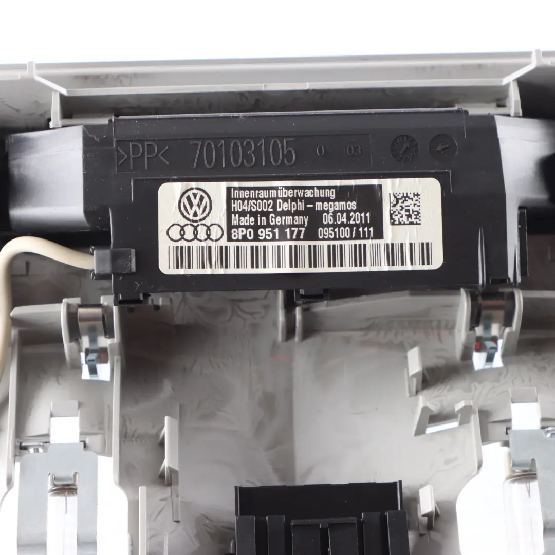 Luce anteriore tetto Pannello interruttore lampada lettura interna per Audi A3 8P con numero di parte 8P0947135D Audi A3 8P Luce anteriore tetto Pannello interruttore lampada lettura interna - SKU 8P0947135D - Numero di parte 8P0947135D