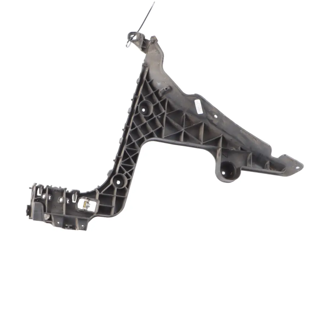 Support Garniture Pare Chocs Arrière Droit pour Audi A3 8P à propos du numéro de pièce 8P4807378B Audi A3 8P Support Garniture Pare Chocs Arrière Droit - SKU 8P4807378B - Numéro de pièce 8P4807378B