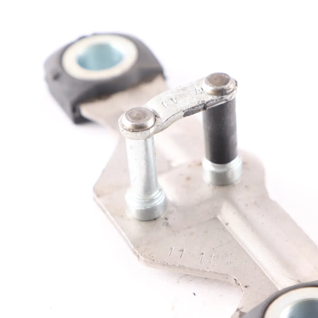 Stafa riscontro portellone bloccaggio coperchio bagagliaio per Audi A3 8P con numero di parte 8P4827507A Audi A3 8P Stafa riscontro portellone bloccaggio coperchio bagagliaio - SKU 8P4827507A - Numero di parte 8P4827507A