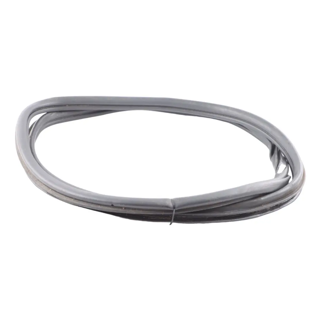 Boot Trunk Tailgate Sealing Rubber Gasket Seal to Audi A3 8P with Part number 8P4827705E Audi A3 8P Boot Trunk Tailgate Sealing Rubber Gasket Seal - SKU 8P4827705E - Part number 8P4827705E