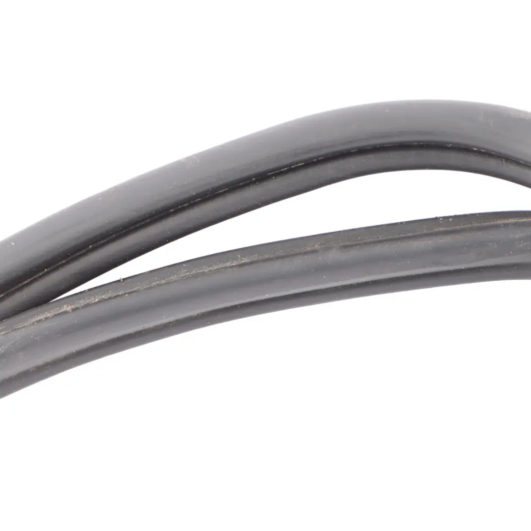 Boot Trunk Tailgate Sealing Rubber Gasket Seal to Audi A3 8P with Part number 8P4827705E Audi A3 8P Boot Trunk Tailgate Sealing Rubber Gasket Seal - SKU 8P4827705E - Part number 8P4827705E