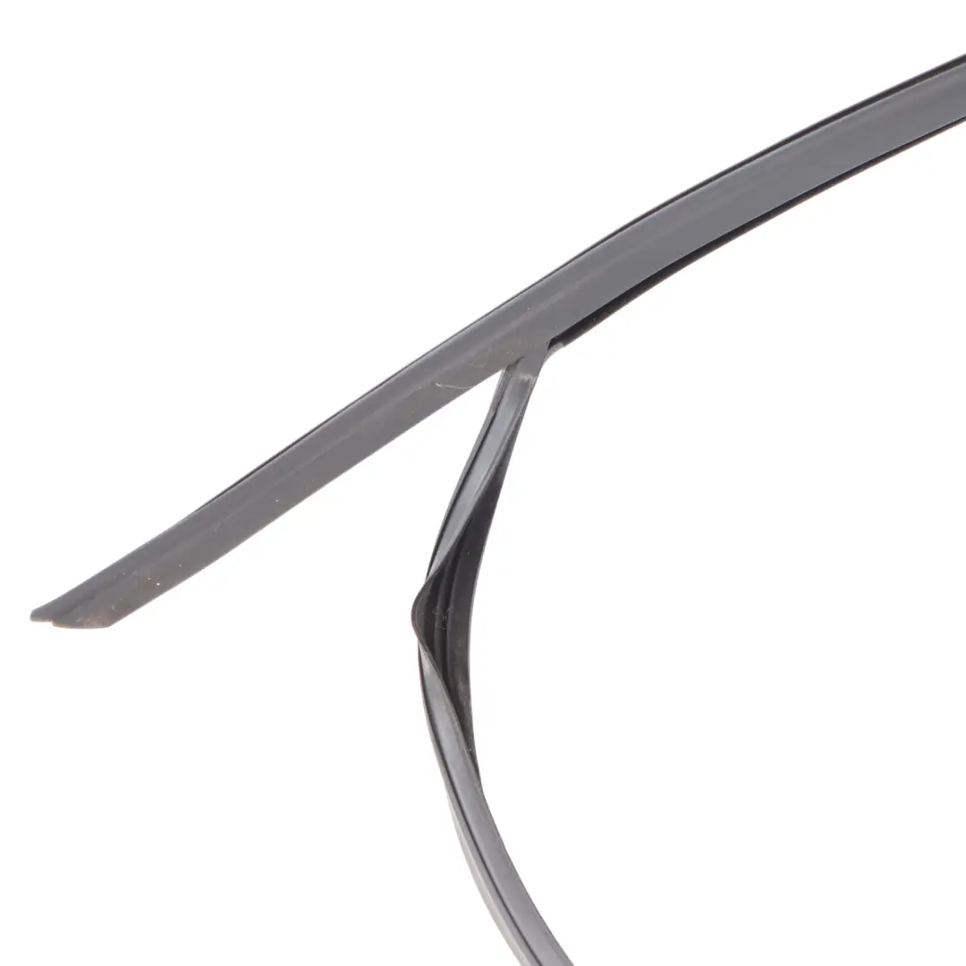 Front Window Guide Frame Door Left N/S Cover Seal Rubber to Audi A3 8P with Part number 8P4837439B Audi A3 8P Front Window Guide Frame Door Left N/S Cover Seal Rubber - SKU 8P4837439B - Part number 8P4837439B