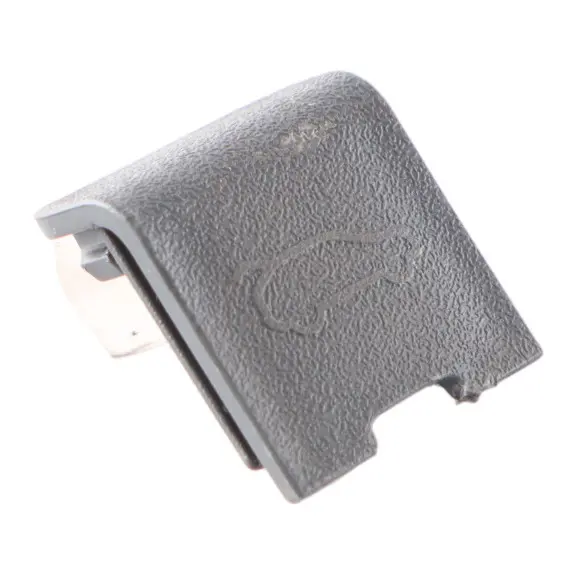 Cornice Pulsante Sblocco Emergenza Posteriore Portiera per Audi A3 8P con numero di parte 8P4867649A Audi A3 8P Cornice Pulsante Sblocco Emergenza Posteriore Portiera - SKU 8P4867649A - Numero di parte 8P4867649A