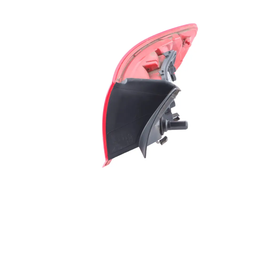 Audi A3 8P Hinten Links Rücklicht Kofferraumdeckel Heck Klappe Außen - SKU 8P4945095E - Teilenummer 8P4945095E